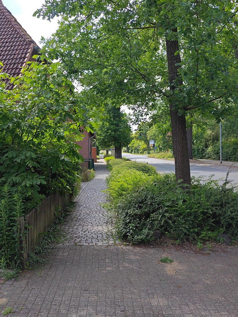 Predaj domu 350 m², pozemok 2.500 m², Soltauer Straße 19, Uelzen, Dolné Sasko Predaj domu 350 m², pozemok 2.500 m², Soltauer Straße 19, Uelzen, Dolné Sasko