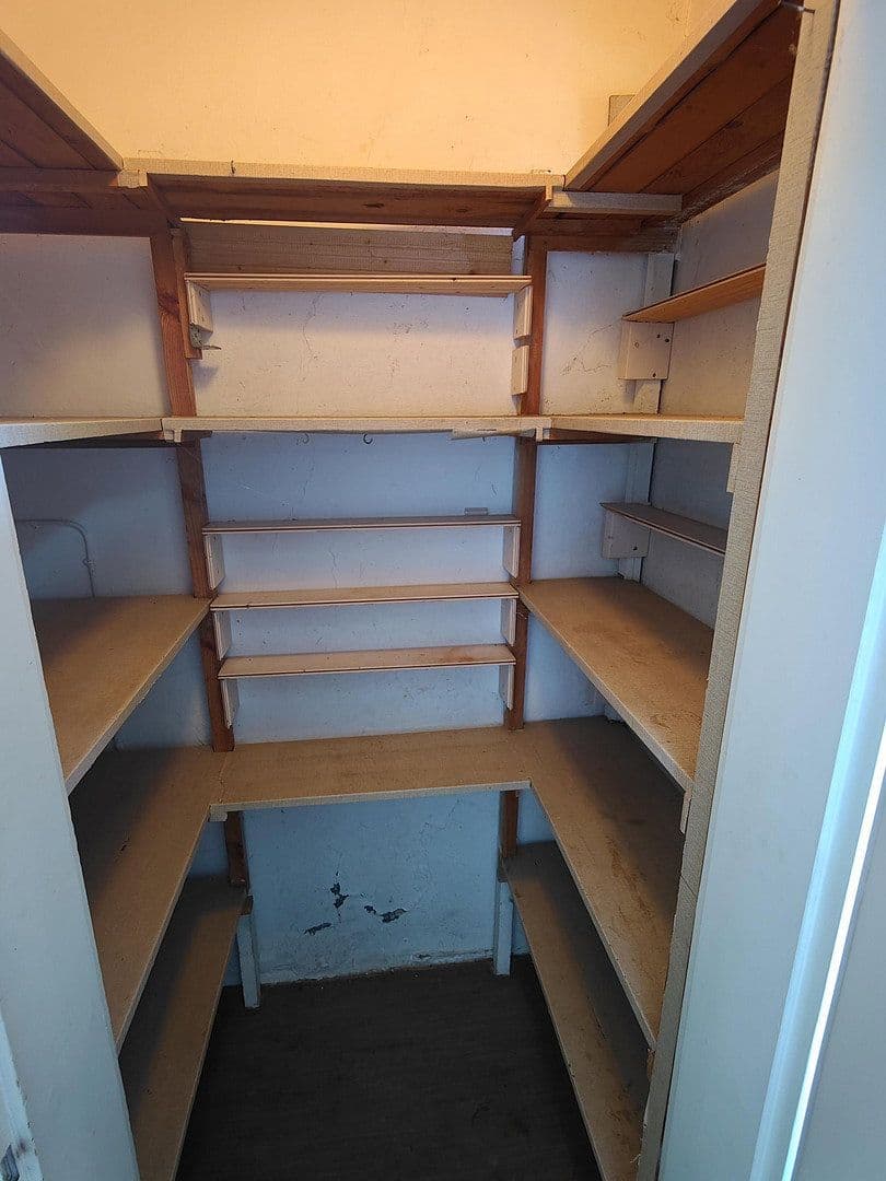 Predaj domu 350 m², pozemok 2.500 m², Soltauer Straße 19, Uelzen, Dolné Sasko Predaj domu 350 m², pozemok 2.500 m², Soltauer Straße 19, Uelzen, Dolné Sasko