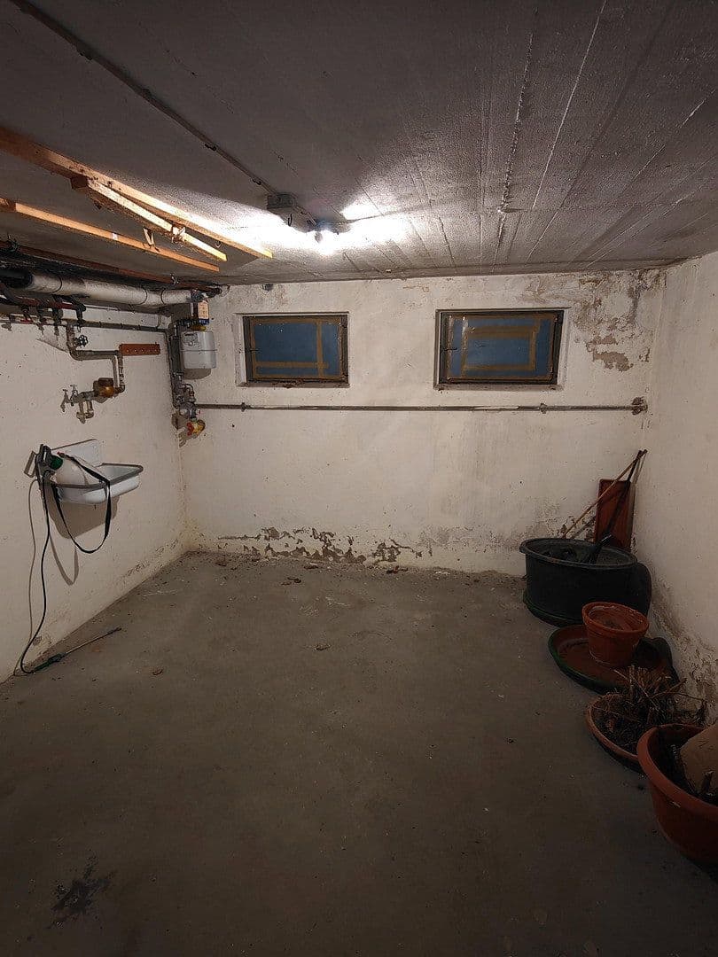 Predaj domu 350 m², pozemok 2.500 m², Soltauer Straße 19, Uelzen, Dolné Sasko Predaj domu 350 m², pozemok 2.500 m², Soltauer Straße 19, Uelzen, Dolné Sasko