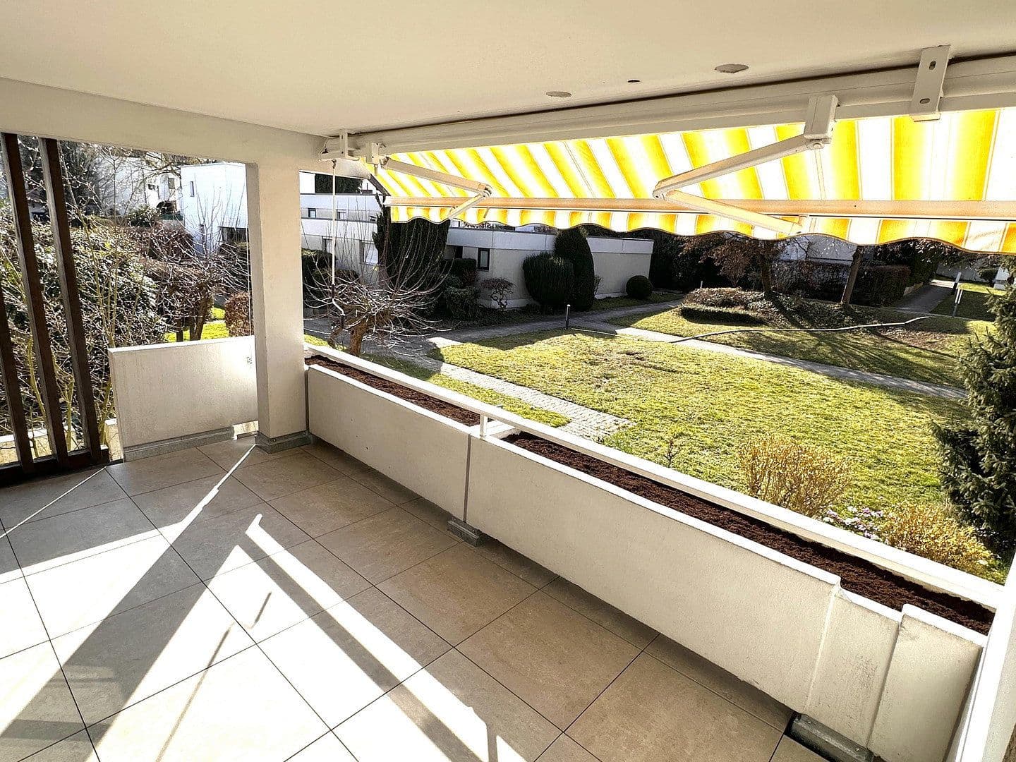Predaj bytu 5-izbový 124 m², Kastenackerweg 10, Esslingen am Neckar, Bádensko-Wurttembersko Predaj bytu 5-izbový 124 m², Kastenackerweg 10, Esslingen am Neckar, Bádensko-Wurttembersko