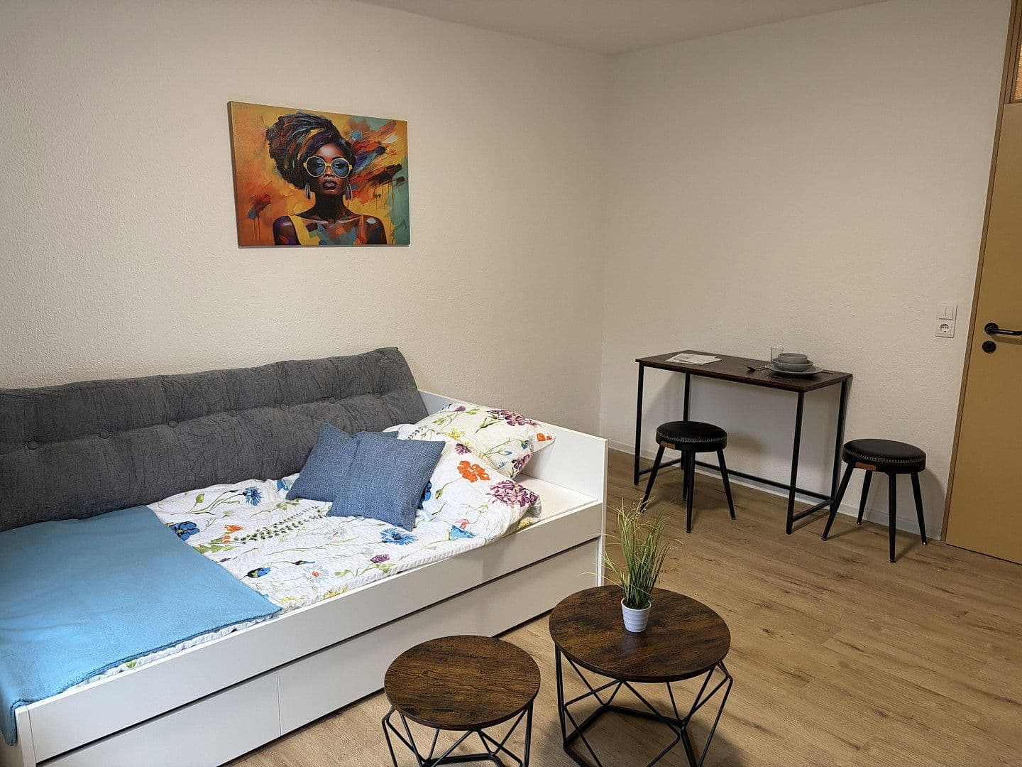 Prenájom bytu 1-izbový 25 m², Trier, Porýnie-Falcko Prenájom bytu 1-izbový 25 m², Trier, Porýnie-Falcko