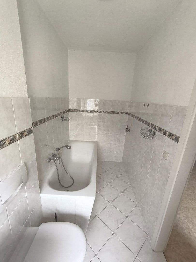 Prenájom bytu 3-izbový 71 m², Bahnhofstraße 15, Neustadt in Sachsen, Sasko Prenájom bytu 3-izbový 71 m², Bahnhofstraße 15, Neustadt in Sachsen, Sasko