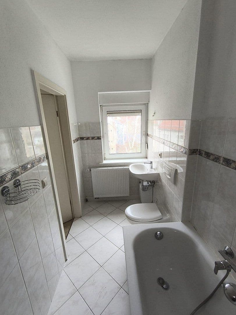 Prenájom bytu 3-izbový 71 m², Bahnhofstraße 15, Neustadt in Sachsen, Sasko Prenájom bytu 3-izbový 71 m², Bahnhofstraße 15, Neustadt in Sachsen, Sasko