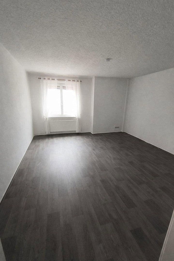 Prenájom bytu 3-izbový 71 m², Bahnhofstraße 15, Neustadt in Sachsen, Sasko Prenájom bytu 3-izbový 71 m², Bahnhofstraße 15, Neustadt in Sachsen, Sasko