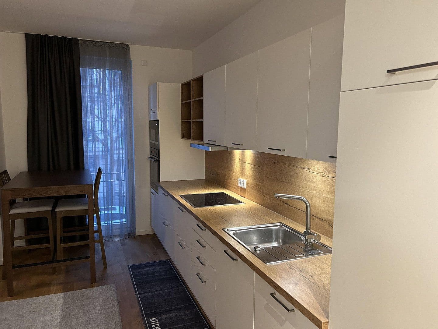 Prenájom bytu 2-izbový 47 m², Rückertstraße 7, Berlin, Berlín Prenájom bytu 2-izbový 47 m², Rückertstraße 7, Berlin, Berlín