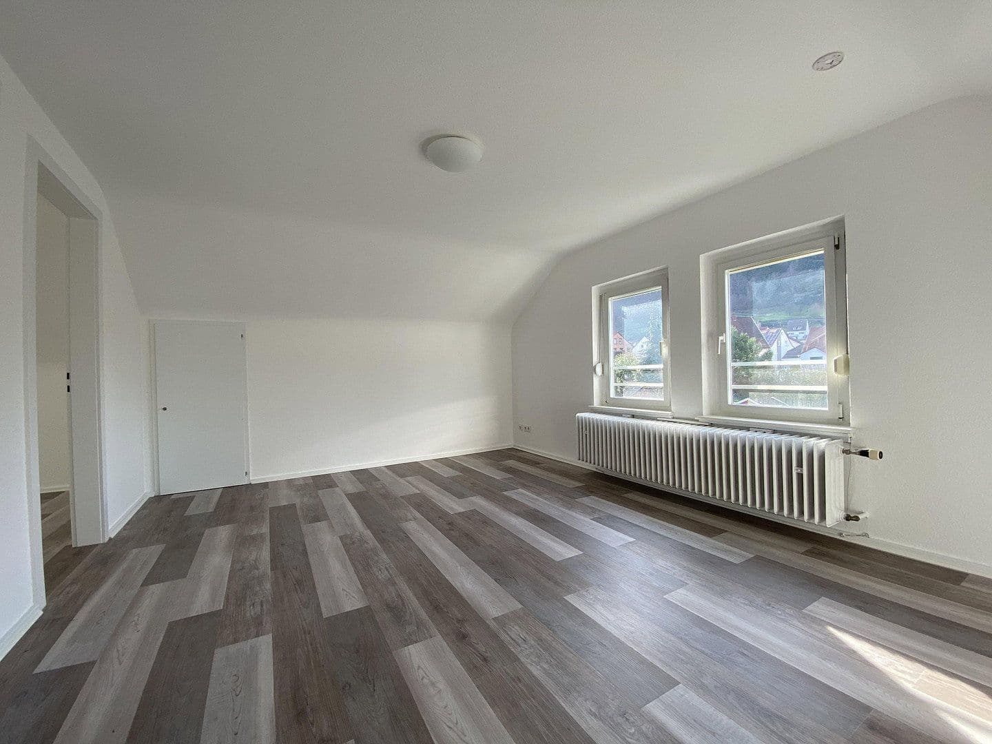 Prenájom bytu 2-izbový 40 m², Schillerstraße 6, Lambrecht, Porýnie-Falcko Prenájom bytu 2-izbový 40 m², Schillerstraße 6, Lambrecht, Porýnie-Falcko