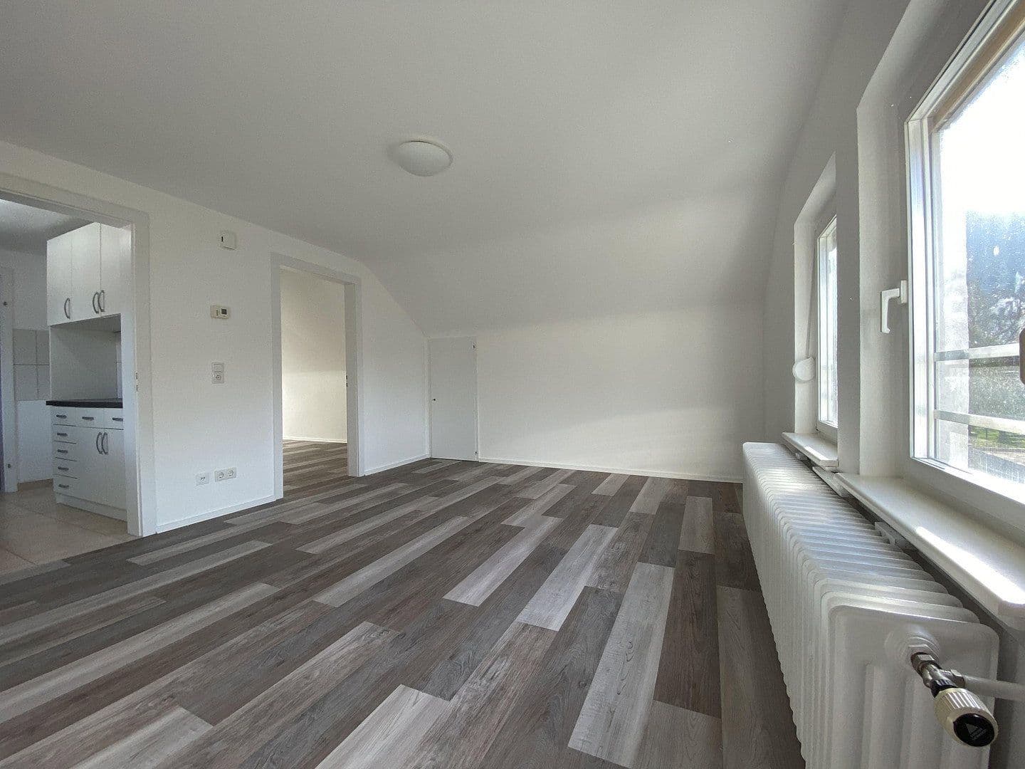 Prenájom bytu 2-izbový 40 m², Schillerstraße 6, Lambrecht, Porýnie-Falcko Prenájom bytu 2-izbový 40 m², Schillerstraße 6, Lambrecht, Porýnie-Falcko