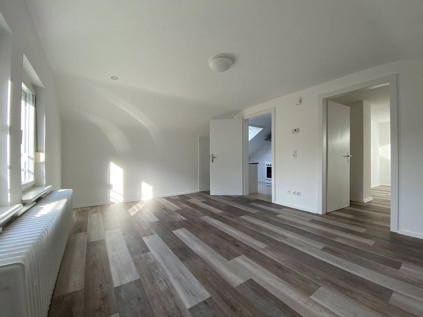 Prenájom bytu 2-izbový 40 m², Schillerstraße 6, Lambrecht, Porýnie-Falcko Prenájom bytu 2-izbový 40 m², Schillerstraße 6, Lambrecht, Porýnie-Falcko