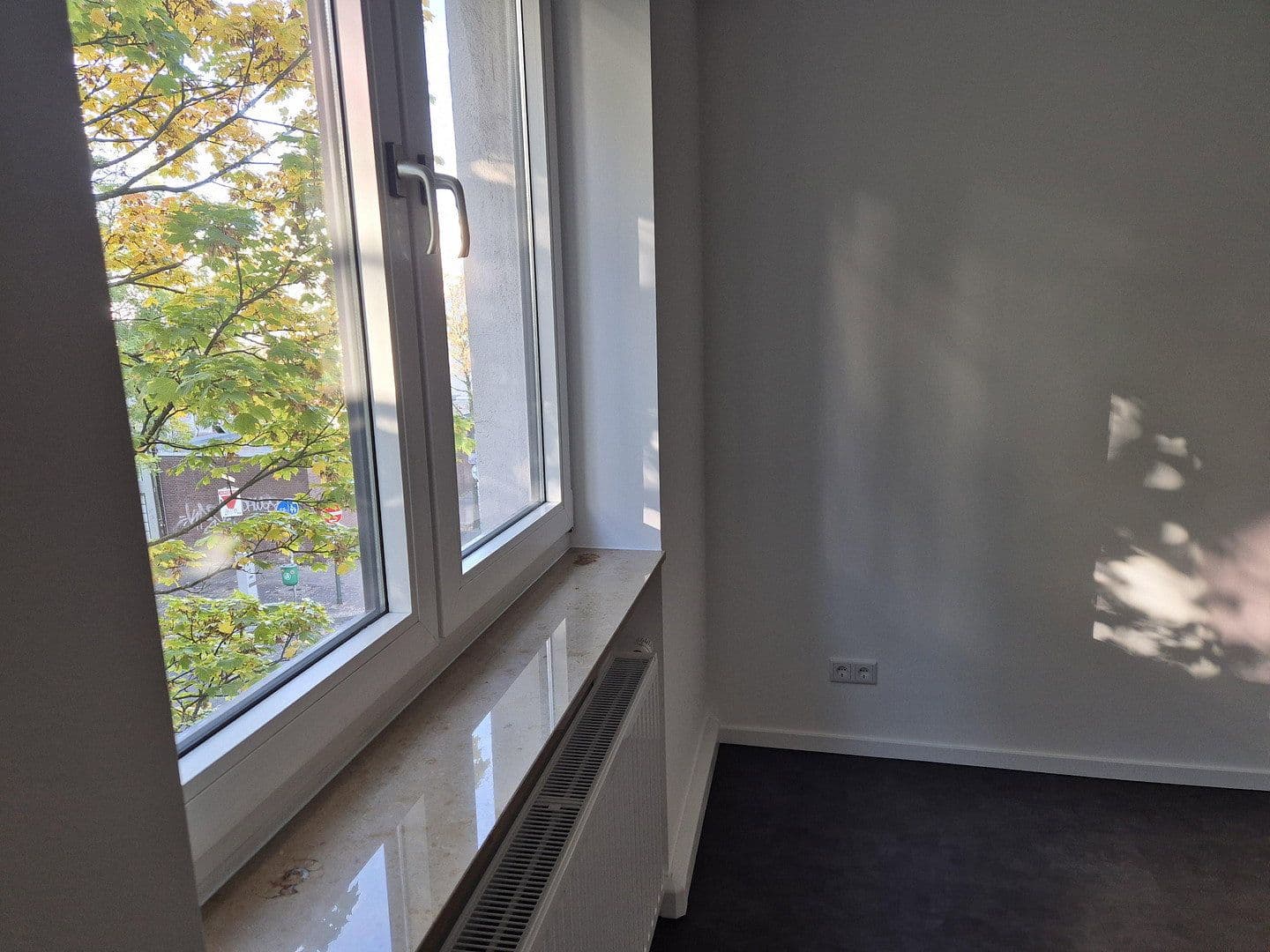 Prenájom bytu 2-izbový 61 m², Düsseldorf, Severné Porýnie - Westfálsko Prenájom bytu 2-izbový 61 m², Düsseldorf, Severné Porýnie - Westfálsko