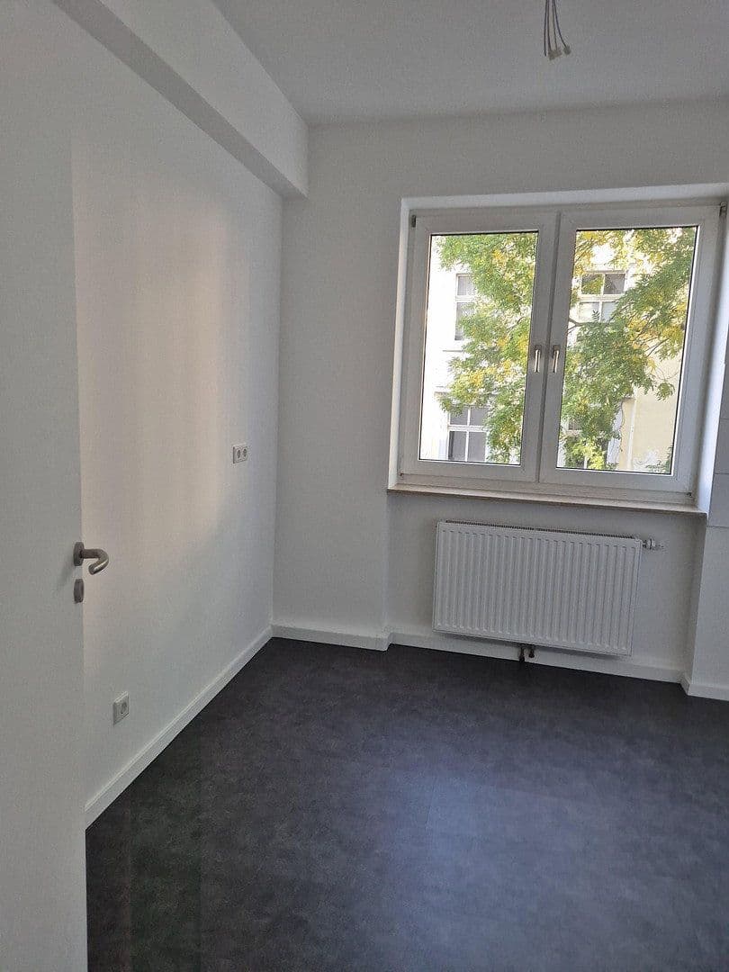 Prenájom bytu 2-izbový 61 m², Düsseldorf, Severné Porýnie - Westfálsko Prenájom bytu 2-izbový 61 m², Düsseldorf, Severné Porýnie - Westfálsko