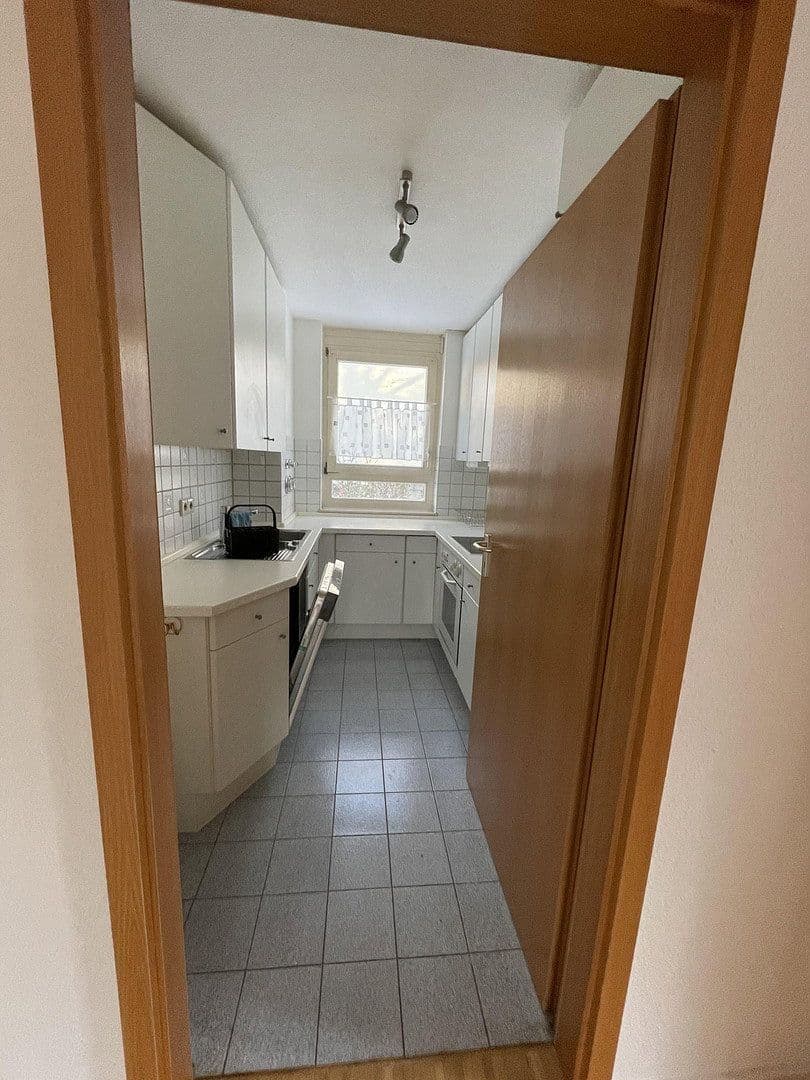 Prenájom bytu 2-izbový 60 m², Stuttgart, Bádensko-Wurttembersko Prenájom bytu 2-izbový 60 m², Stuttgart, Bádensko-Wurttembersko