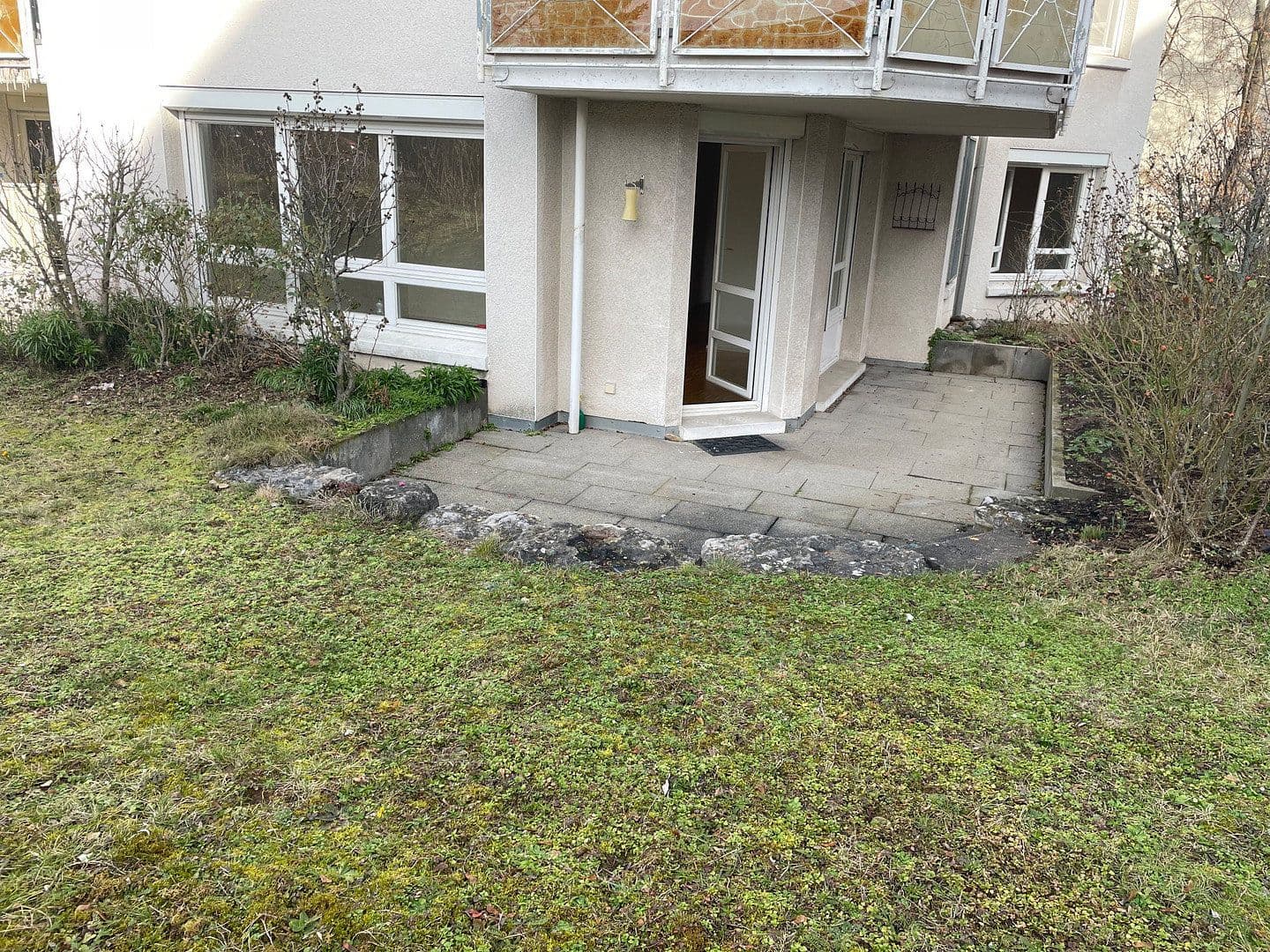 Prenájom bytu 2-izbový 60 m², Stuttgart, Bádensko-Wurttembersko Prenájom bytu 2-izbový 60 m², Stuttgart, Bádensko-Wurttembersko