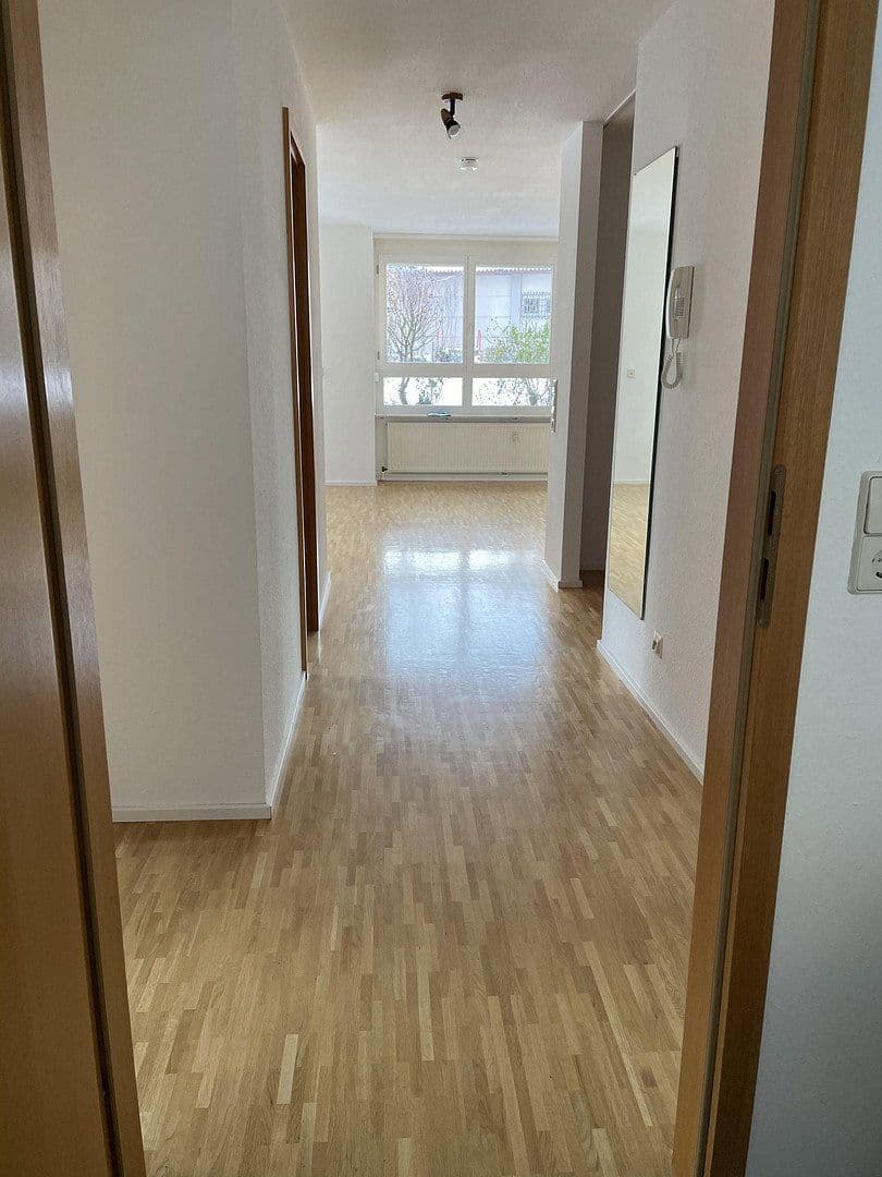 Prenájom bytu 2-izbový 60 m², Stuttgart, Bádensko-Wurttembersko Prenájom bytu 2-izbový 60 m², Stuttgart, Bádensko-Wurttembersko