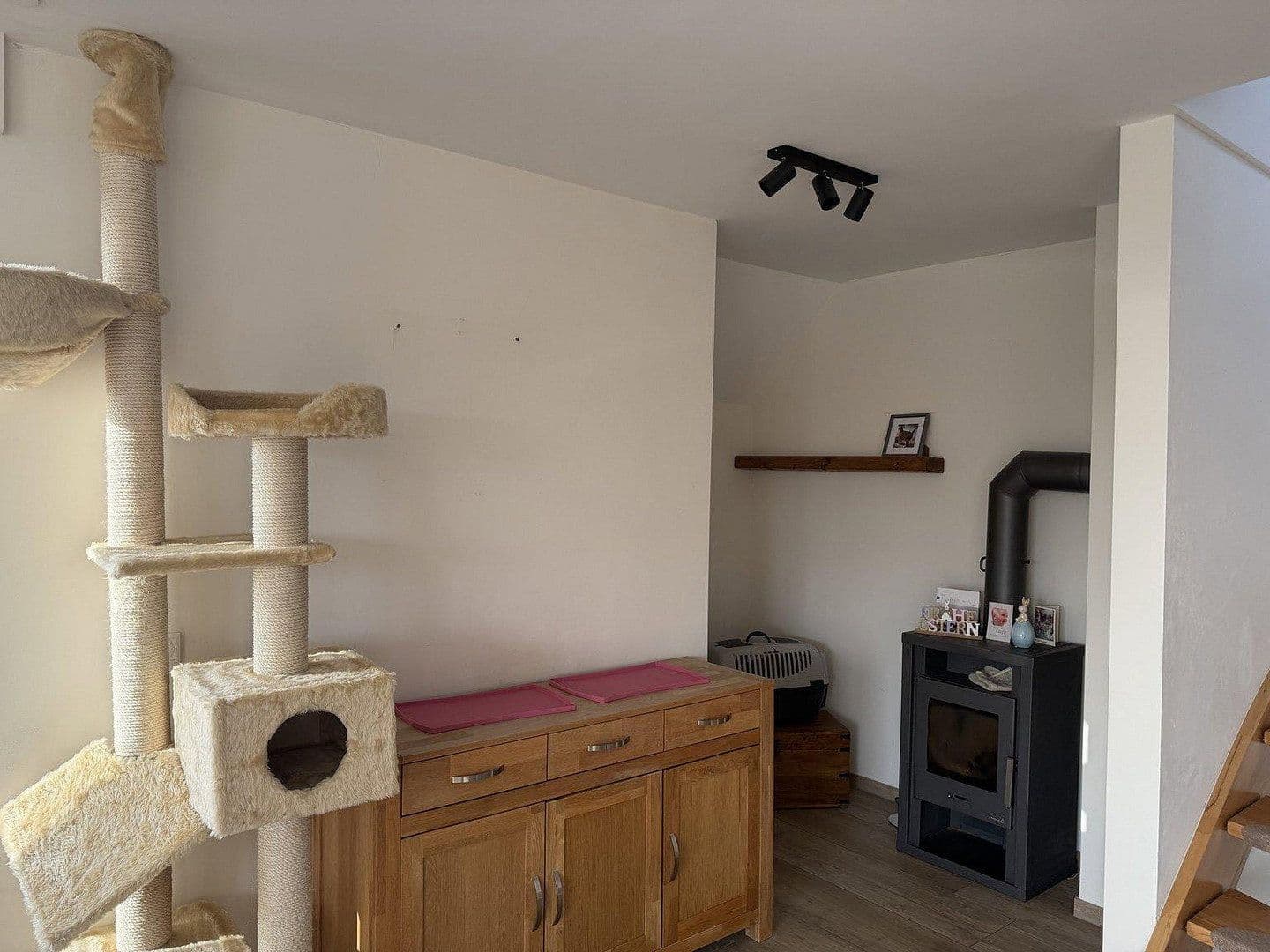 Prenájom bytu 4-izbový 135 m², Am Siefen 54, Solingen, Severné Porýnie - Westfálsko Prenájom bytu 4-izbový 135 m², Am Siefen 54, Solingen, Severné Porýnie - Westfálsko