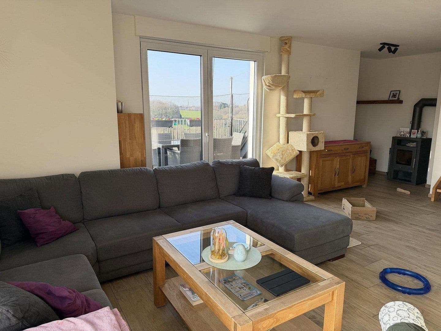Prenájom bytu 4-izbový 135 m², Am Siefen 54, Solingen, Severné Porýnie - Westfálsko Prenájom bytu 4-izbový 135 m², Am Siefen 54, Solingen, Severné Porýnie - Westfálsko