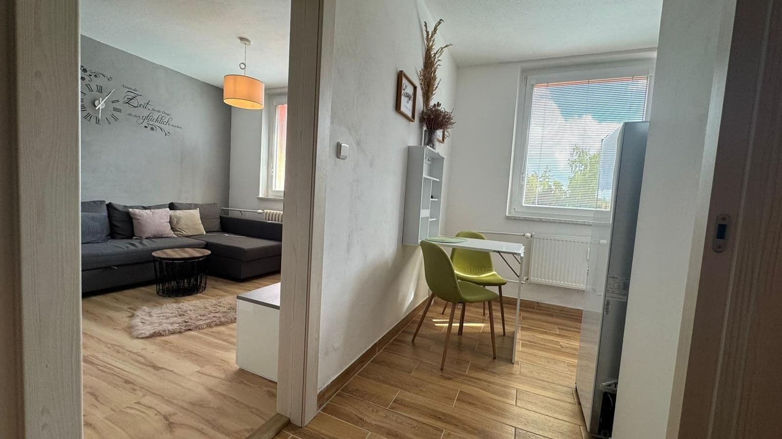 Prenájom bytu 1-izbový 35 m², Telečská, Jihlava, Kraj Vysočina Prenájom bytu 1-izbový 35 m², Telečská, Jihlava, Kraj Vysočina