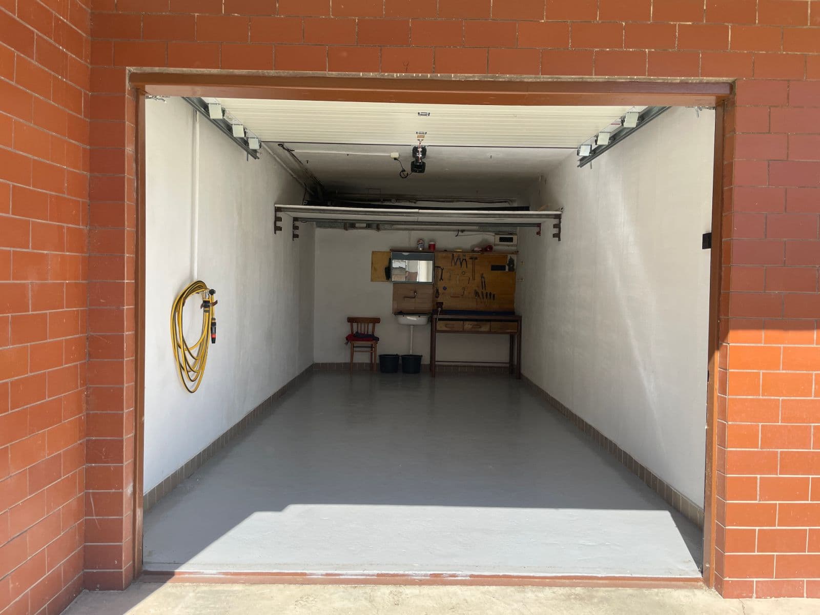 Prenájom garáže 17 m², Praha, Praha Prenájom garáže 17 m², Praha, Praha