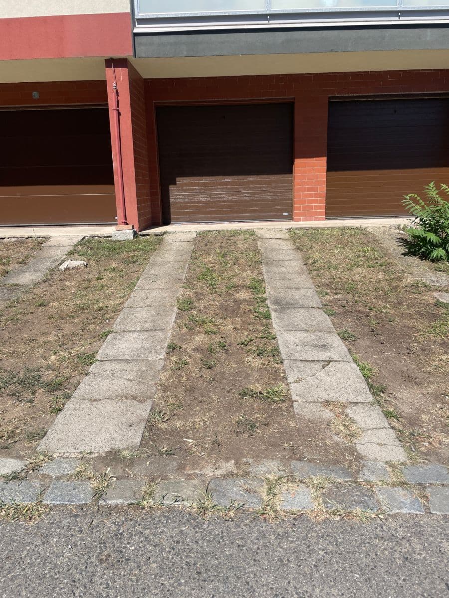 Prenájom garáže 17 m², Praha, Praha Prenájom garáže 17 m², Praha, Praha