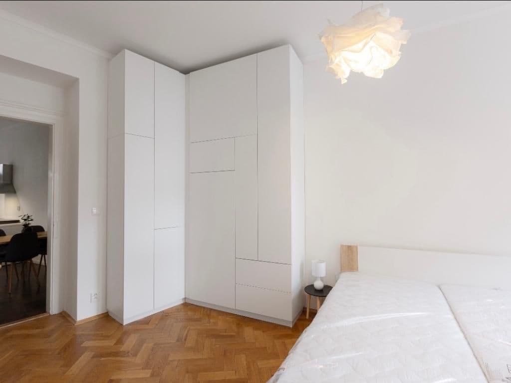 Prenájom bytu 2-izbový 74 m², Francouzská, Praha, Praha Prenájom bytu 2-izbový 74 m², Francouzská, Praha, Praha