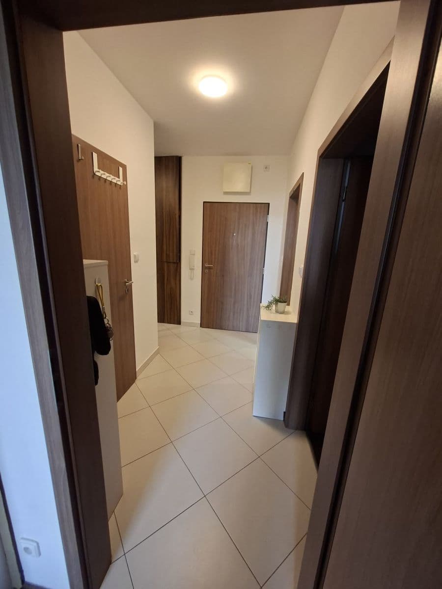 Prenájom bytu 2-izbový 55 m², Pod Harfou, Praha, Praha Prenájom bytu 2-izbový 55 m², Pod Harfou, Praha, Praha
