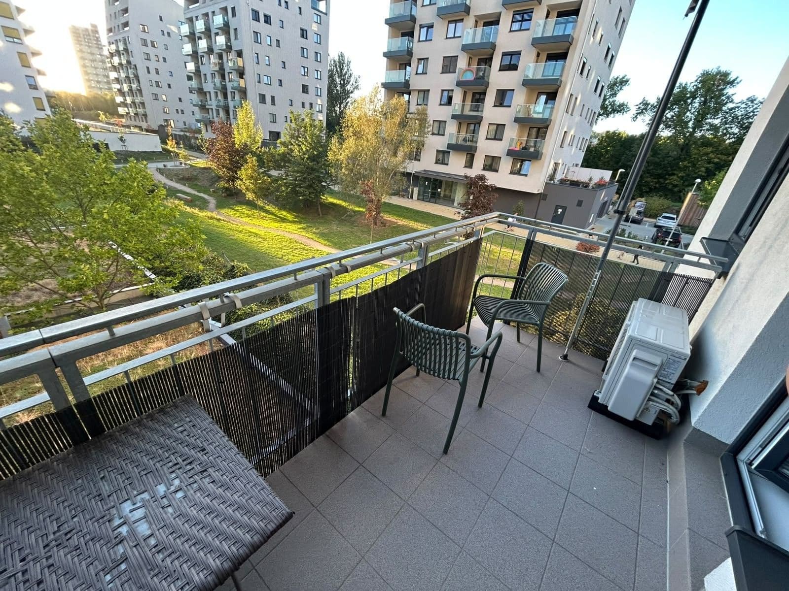 Prenájom bytu 2-izbový 55 m², Pod Harfou, Praha, Praha Prenájom bytu 2-izbový 55 m², Pod Harfou, Praha, Praha