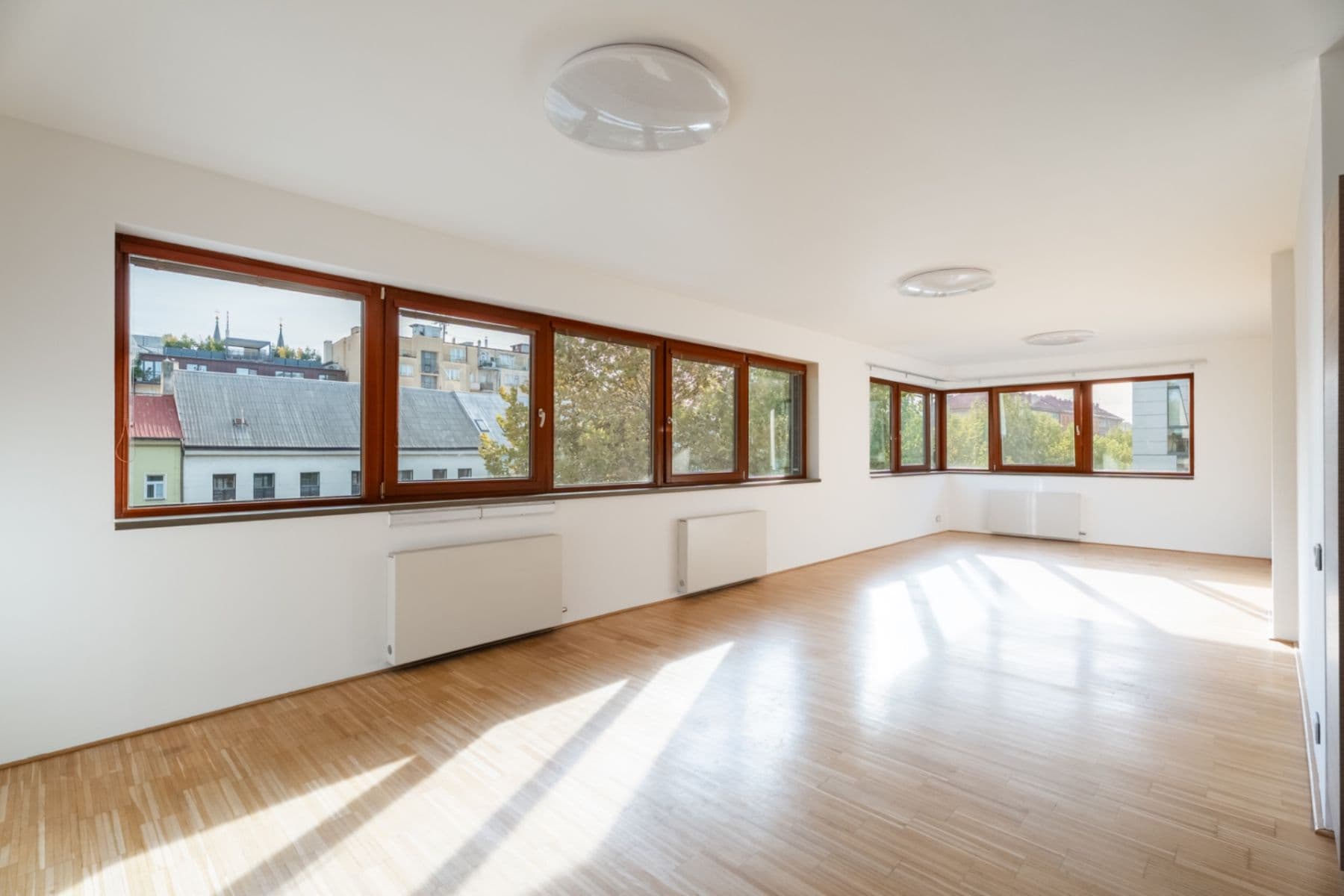 Predaj bytu 3-izbový 123 m², Rohanské nábřeží, Praha, Praha Predaj bytu 3-izbový 123 m², Rohanské nábřeží, Praha, Praha