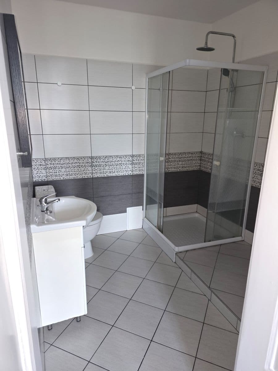 Prenájom bytu 2-izbový 75 m², Komenského náměstí, Jičín, Královéhradecký kraj Prenájom bytu 2-izbový 75 m², Komenského náměstí, Jičín, Královéhradecký kraj