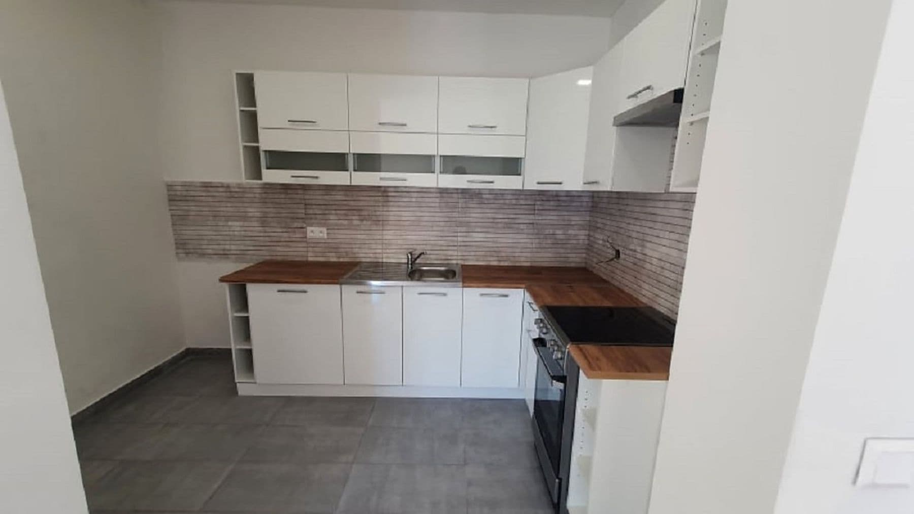Prenájom bytu 1-izbový 51 m², Kladenská, Buštěhrad, Středočeský kraj Prenájom bytu 1-izbový 51 m², Kladenská, Buštěhrad, Středočeský kraj