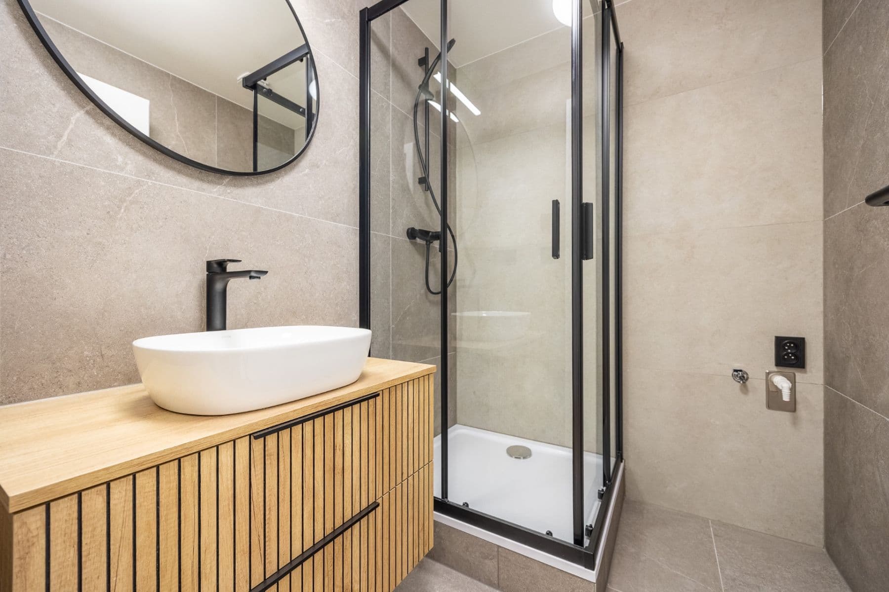 Predaj bytu 3-izbový 57 m², Nekvasilova, Praha, Praha Predaj bytu 3-izbový 57 m², Nekvasilova, Praha, Praha