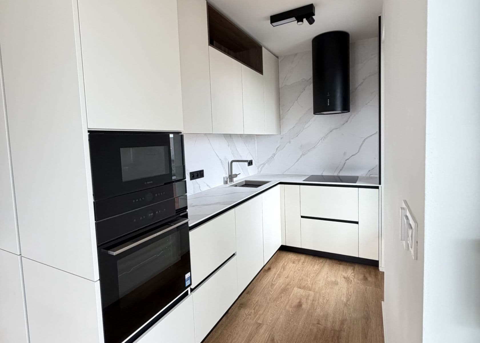 Prenájom bytu 2-izbový 65 m², Jana Želivského, Praha, Praha Prenájom bytu 2-izbový 65 m², Jana Želivského, Praha, Praha