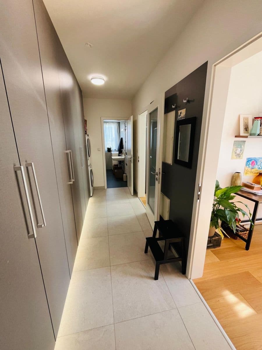 Prenájom bytu 2-izbový 55 m², Olgy Havlové, Praha, Praha Prenájom bytu 2-izbový 55 m², Olgy Havlové, Praha, Praha