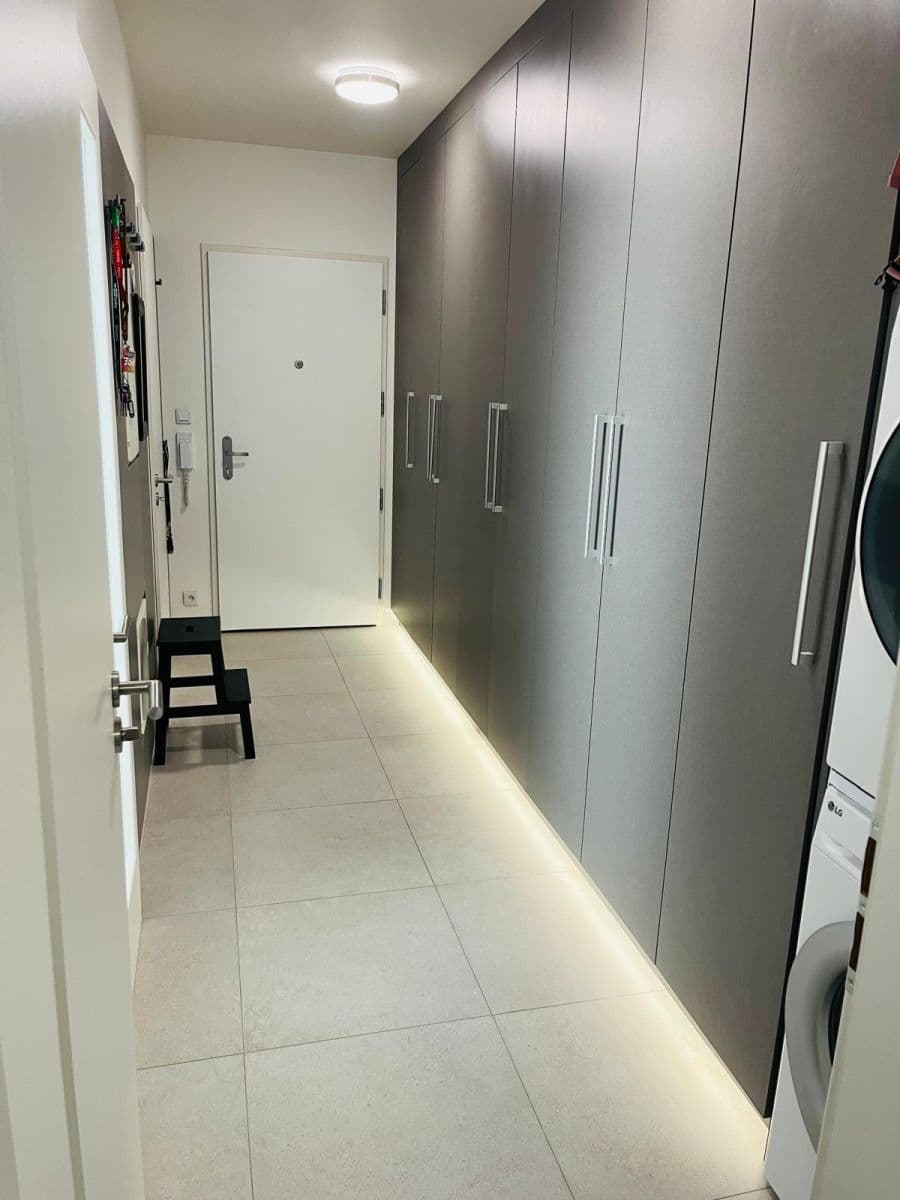 Prenájom bytu 2-izbový 55 m², Olgy Havlové, Praha, Praha Prenájom bytu 2-izbový 55 m², Olgy Havlové, Praha, Praha