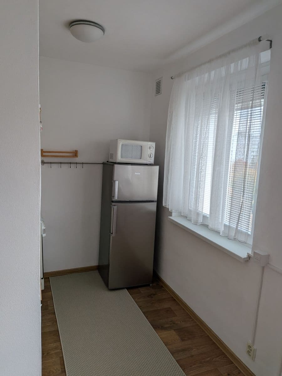 Prenájom bytu 1-izbový 28 m², Bělčická, Praha, Praha Prenájom bytu 1-izbový 28 m², Bělčická, Praha, Praha