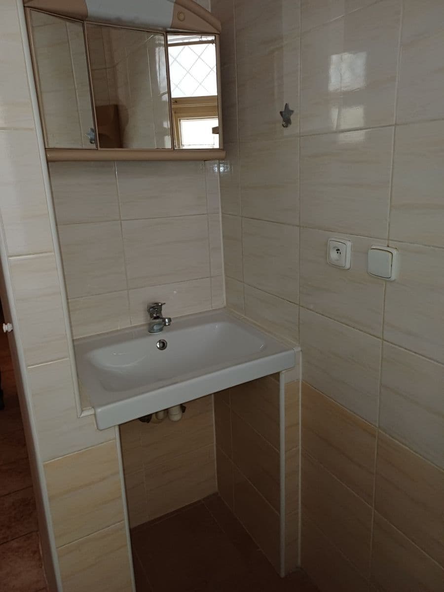 Prenájom bytu 1-izbový 30 m², Podskalská, Praha, Praha Prenájom bytu 1-izbový 30 m², Podskalská, Praha, Praha