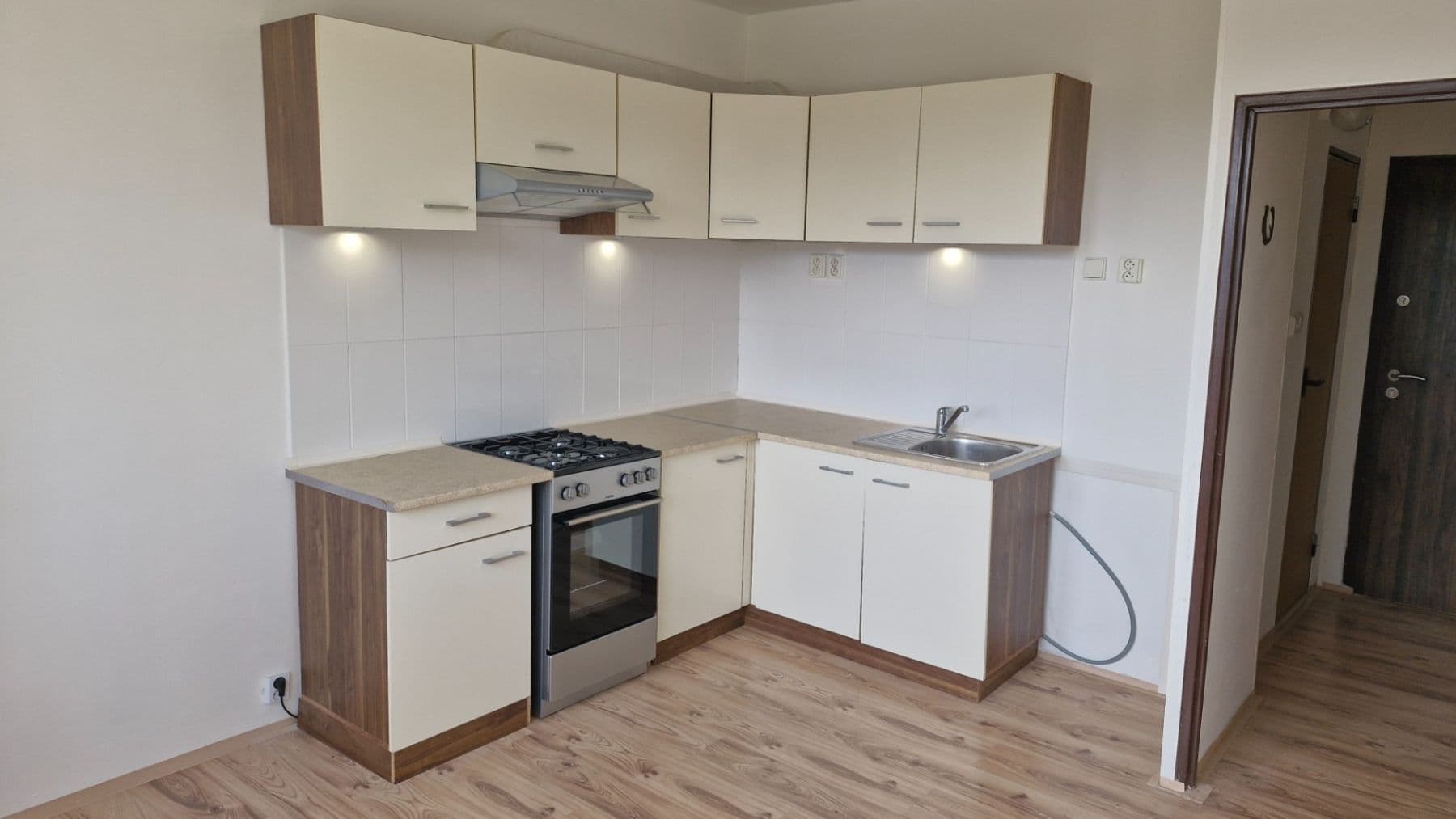 Prenájom bytu 1-izbový 35 m², Na Výšině, Ústí nad Labem, Ústecký kraj Prenájom bytu 1-izbový 35 m², Na Výšině, Ústí nad Labem, Ústecký kraj
