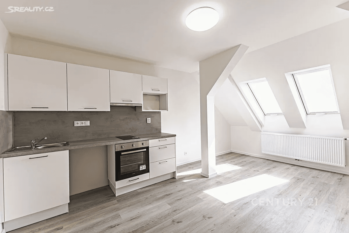 Prenájom bytu 2-izbový 33 m², Humna, Kladno, Středočeský kraj Prenájom bytu 2-izbový 33 m², Humna, Kladno, Středočeský kraj