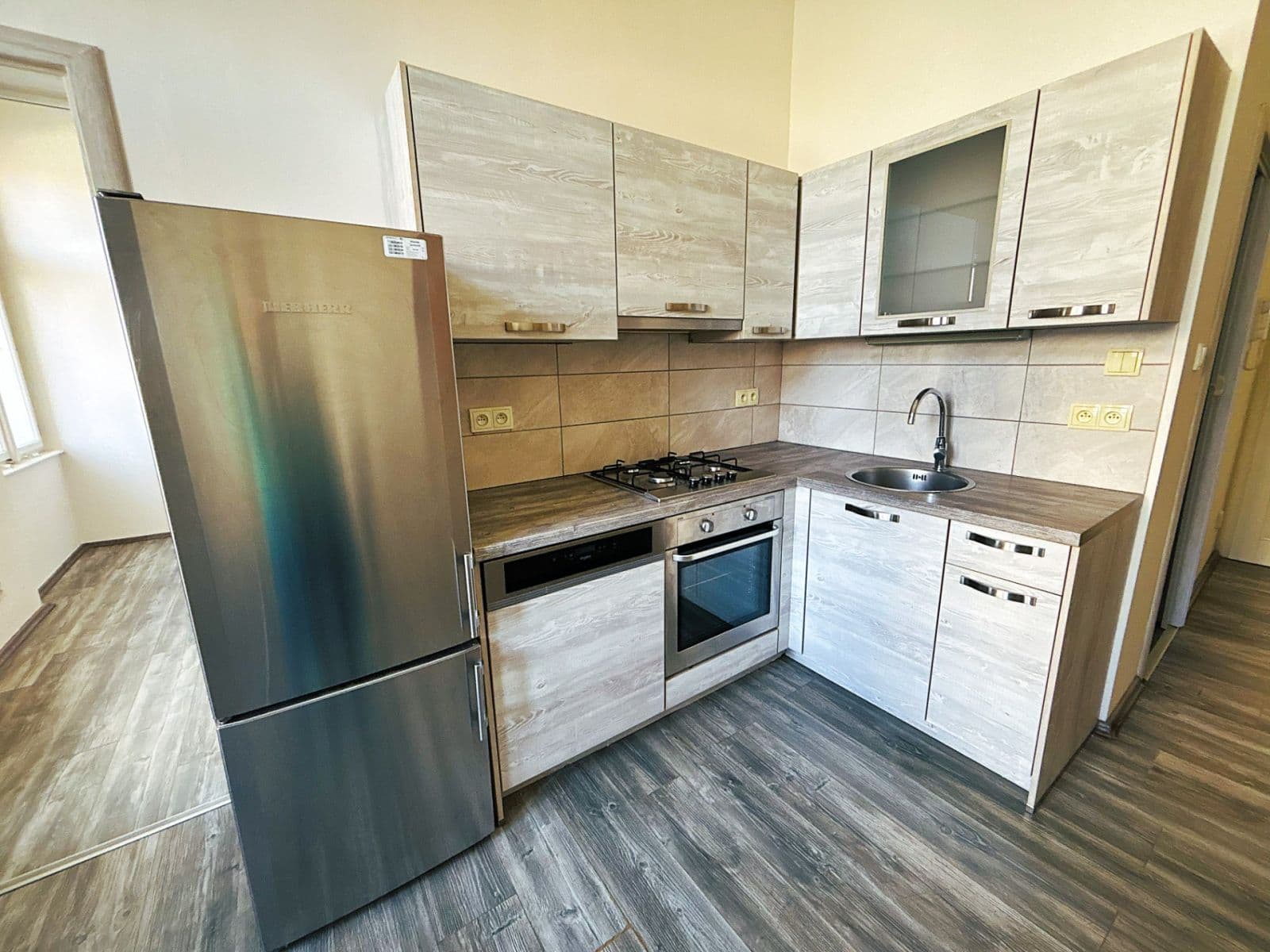 Prenájom bytu 1-izbový 40 m², Pernerova, Praha, Praha Prenájom bytu 1-izbový 40 m², Pernerova, Praha, Praha