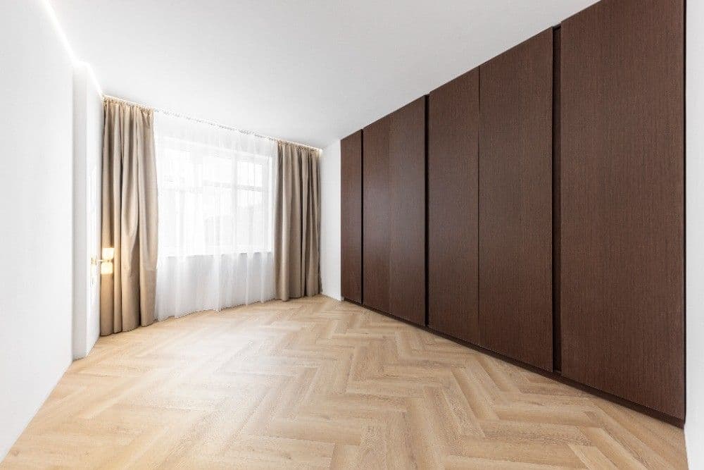 Predaj bytu 2-izbový 60 m², Jeseniova, Praha, Praha Predaj bytu 2-izbový 60 m², Jeseniova, Praha, Praha