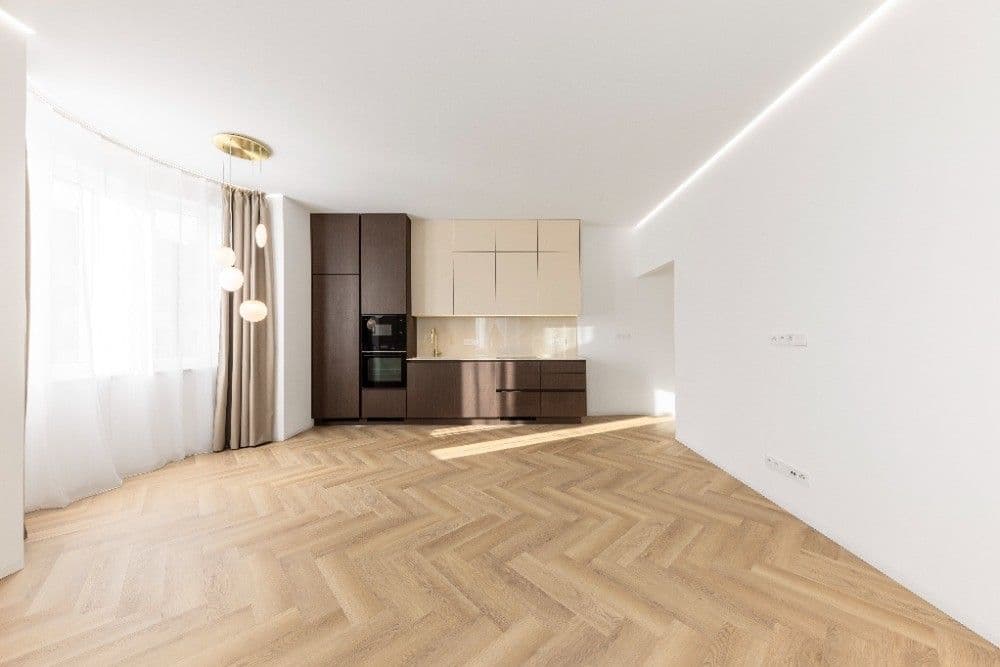 Predaj bytu 2-izbový 60 m², Jeseniova, Praha, Praha Predaj bytu 2-izbový 60 m², Jeseniova, Praha, Praha