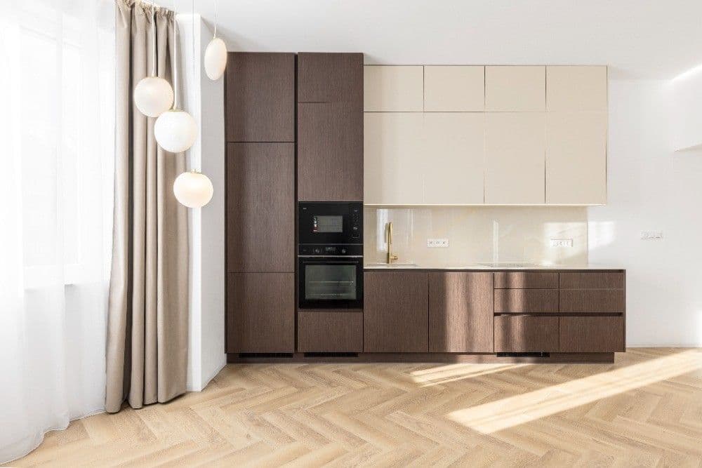 Predaj bytu 2-izbový 60 m², Jeseniova, Praha, Praha Predaj bytu 2-izbový 60 m², Jeseniova, Praha, Praha