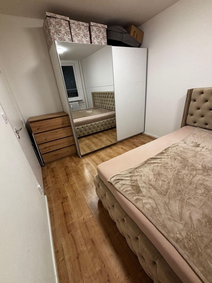 Predaj bytu 3-izbový 62 m², Ke Kateřinkám, Praha, Praha Predaj bytu 3-izbový 62 m², Ke Kateřinkám, Praha, Praha