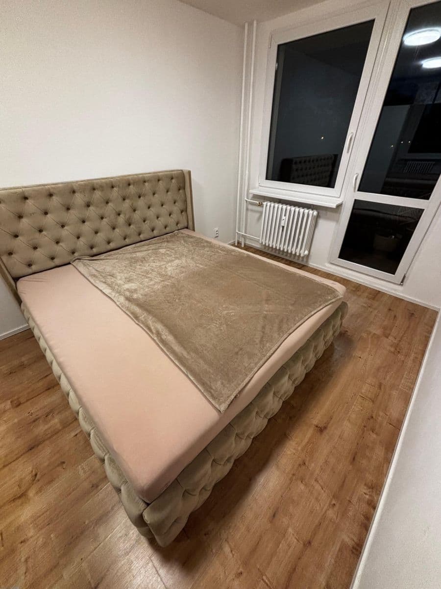 Predaj bytu 3-izbový 62 m², Ke Kateřinkám, Praha, Praha Predaj bytu 3-izbový 62 m², Ke Kateřinkám, Praha, Praha