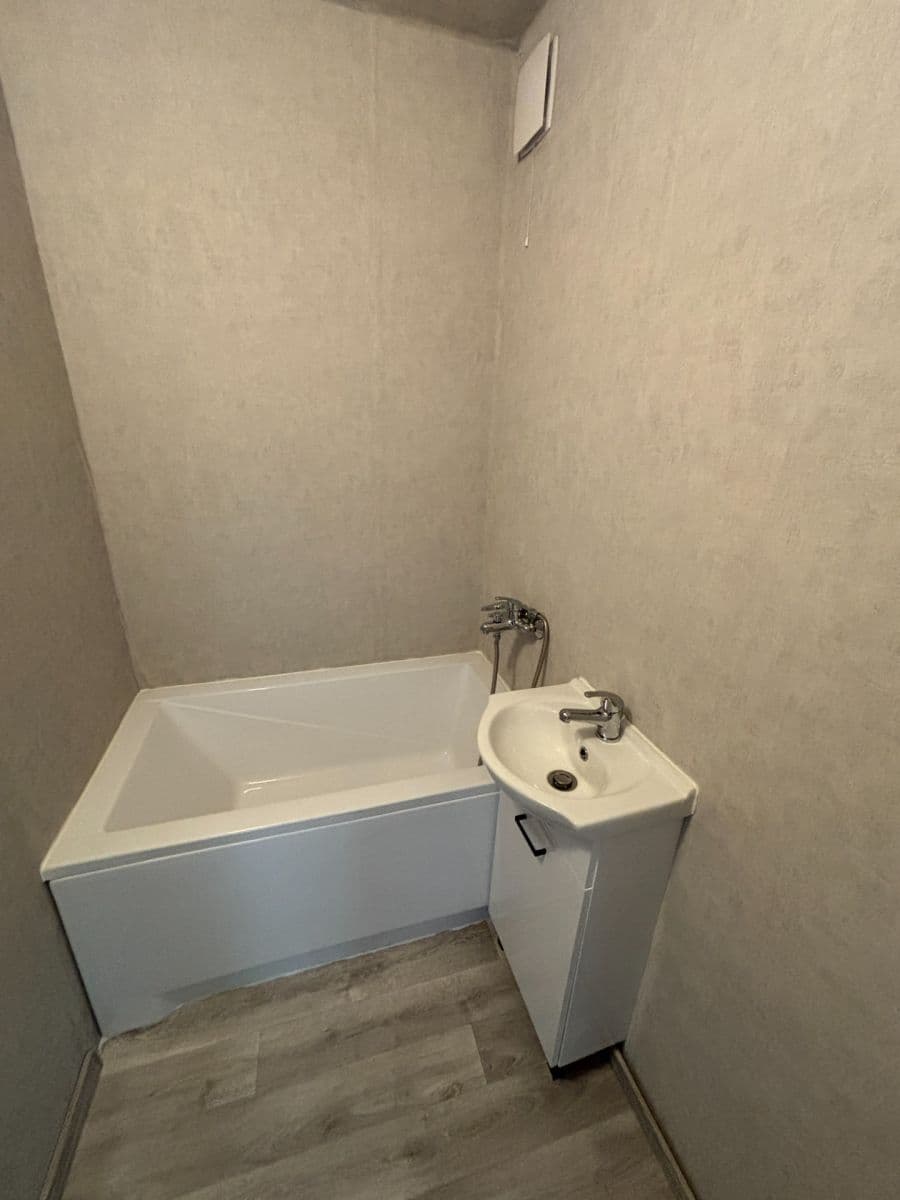 Prenájom bytu 1-izbový 39 m², Riegrova, Nový Jičín, Moravskoslezský kraj Prenájom bytu 1-izbový 39 m², Riegrova, Nový Jičín, Moravskoslezský kraj
