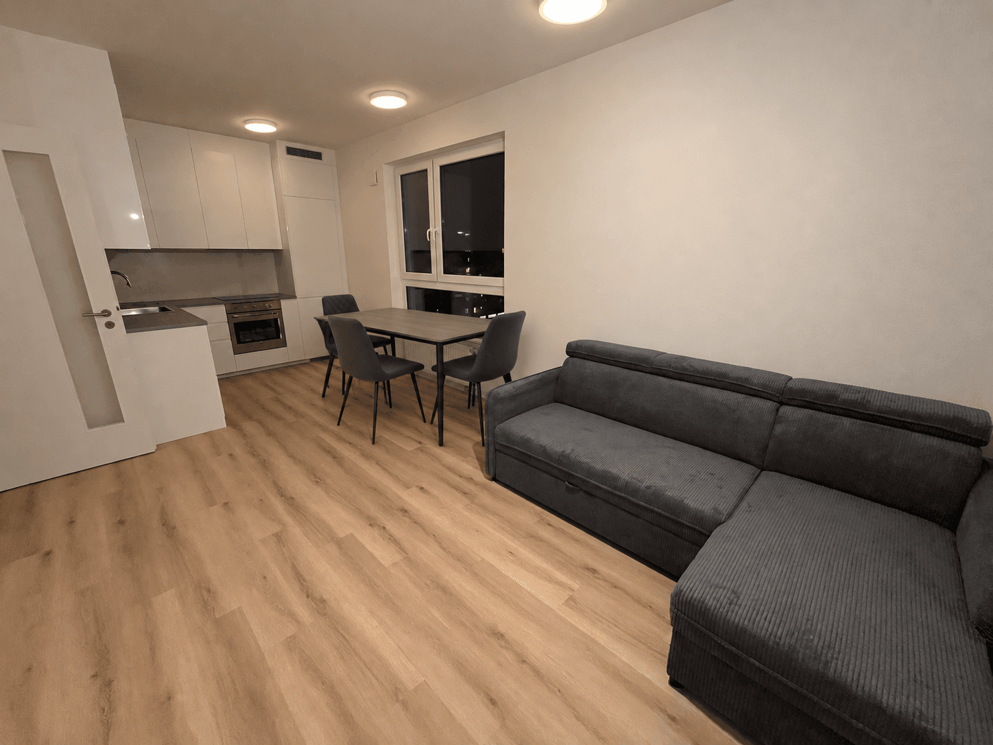Prenájom bytu 2-izbový 60 m², Waltariho, Praha, Praha Prenájom bytu 2-izbový 60 m², Waltariho, Praha, Praha