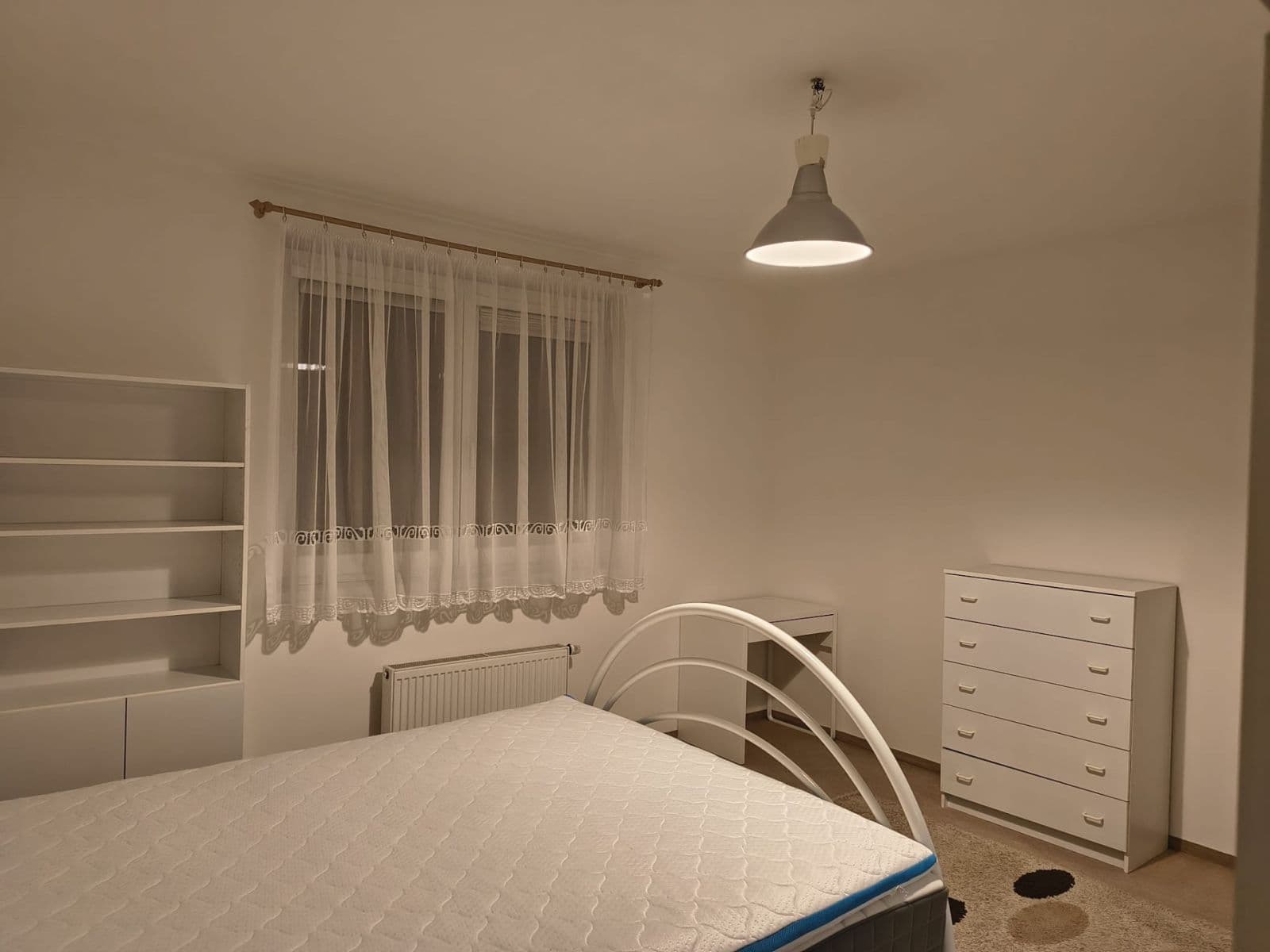 Prenájom bytu 2-izbový 66 m², Josefa Kočího, Praha, Praha Prenájom bytu 2-izbový 66 m², Josefa Kočího, Praha, Praha