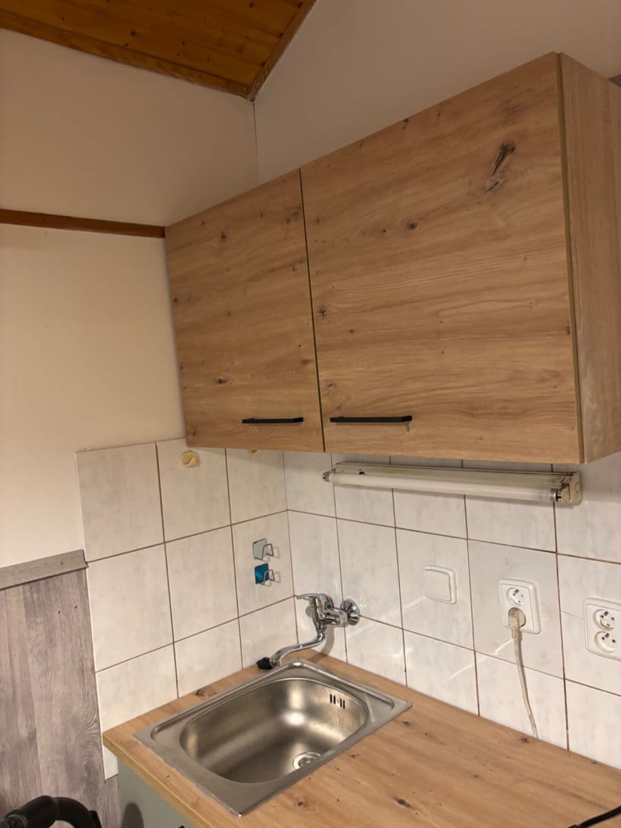 Prenájom bytu Garsoniéra 20 m², Petřínská, Praha, Praha Prenájom bytu Garsoniéra 20 m², Petřínská, Praha, Praha