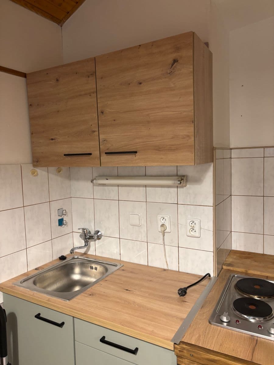 Prenájom bytu Garsoniéra 20 m², Petřínská, Praha, Praha Prenájom bytu Garsoniéra 20 m², Petřínská, Praha, Praha