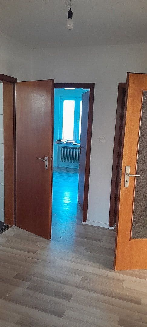 Prenájom bytu 1-izbový 72 m², Troisdorf, Severné Porýnie - Westfálsko Prenájom bytu 1-izbový 72 m², Troisdorf, Severné Porýnie - Westfálsko