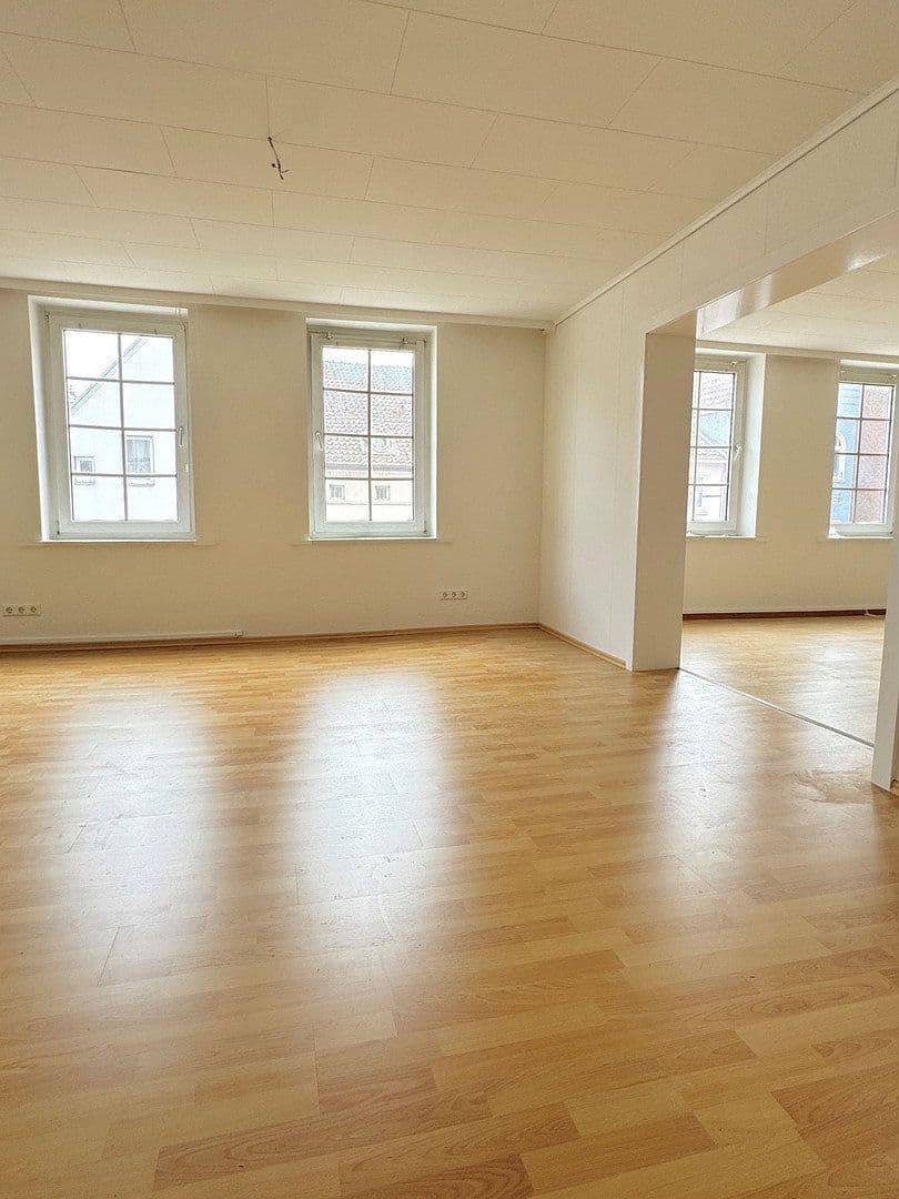Prenájom bytu 3-izbový 105 m², Niedernstraße 49, Stadthagen, Dolné Sasko Prenájom bytu 3-izbový 105 m², Niedernstraße 49, Stadthagen, Dolné Sasko