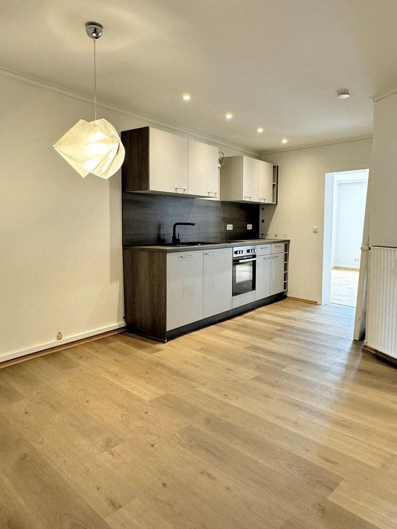 Prenájom bytu 3-izbový 105 m², Niedernstraße 49, Stadthagen, Dolné Sasko Prenájom bytu 3-izbový 105 m², Niedernstraße 49, Stadthagen, Dolné Sasko